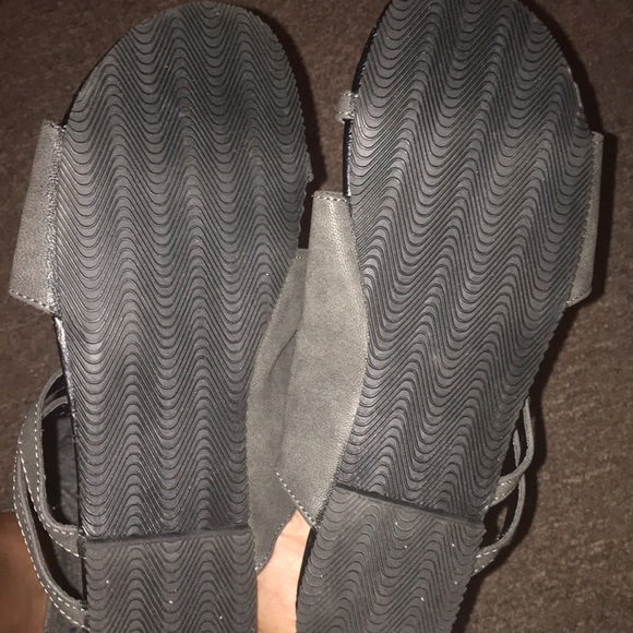 Sandals - Picture 2 of 2